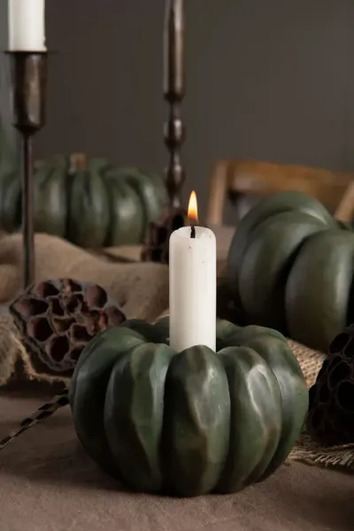 Gresskar Lysesttake grønn poly 7 x 11 cm