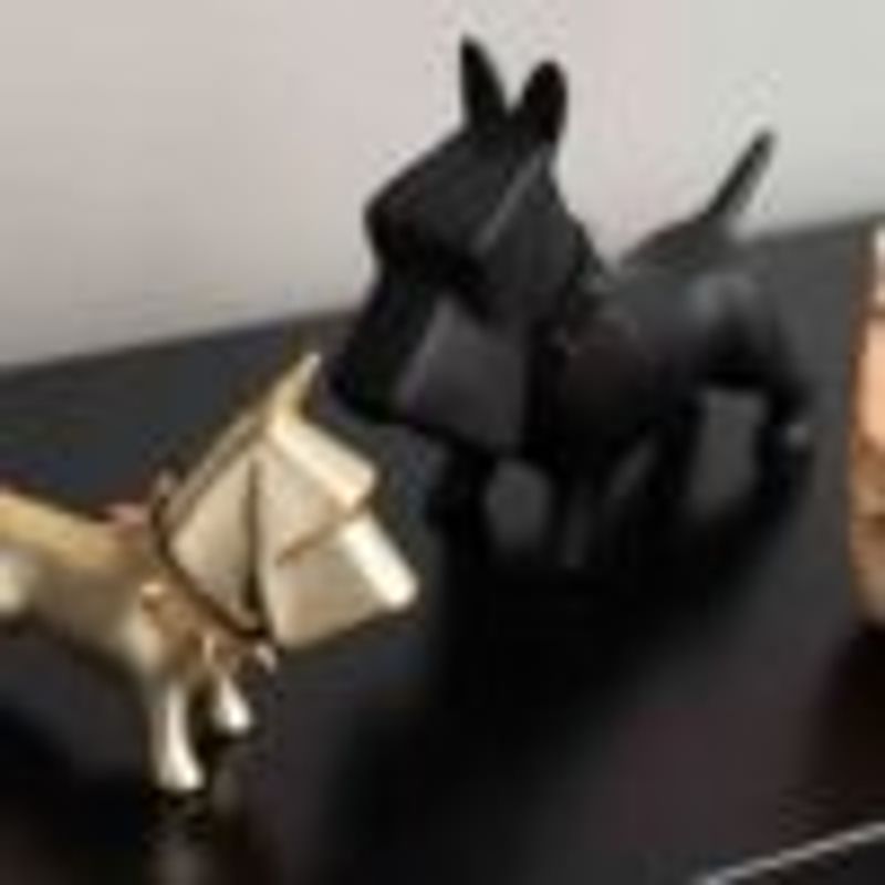 Hund keramikk gull liten 4x5x12 cm